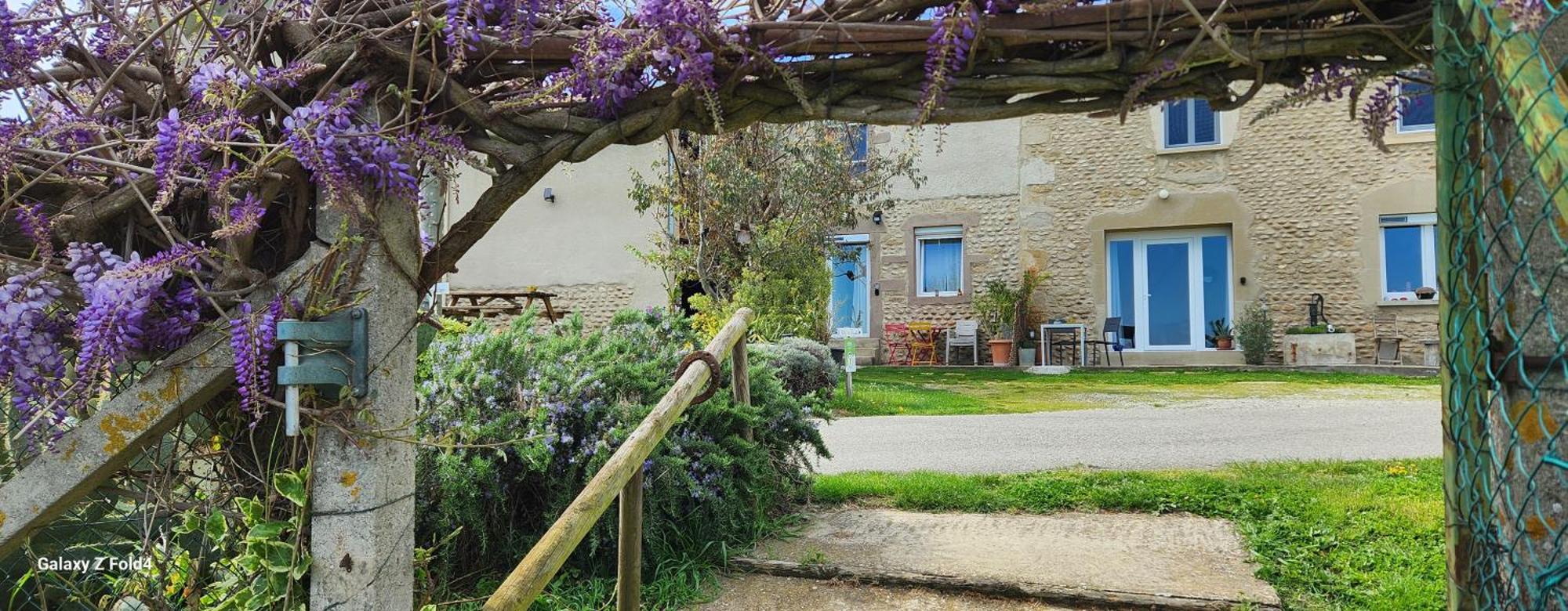 Les Figuets Villa Chateauneuf-de-Galaure ภายนอก รูปภาพ